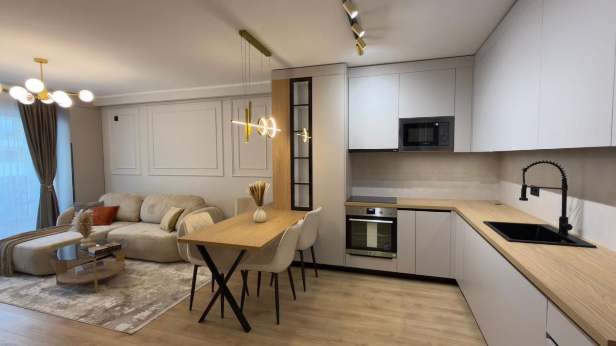 Apartament 2 Camere, 45mp, Lux, Etaj Intermediar, Zona Eroilor