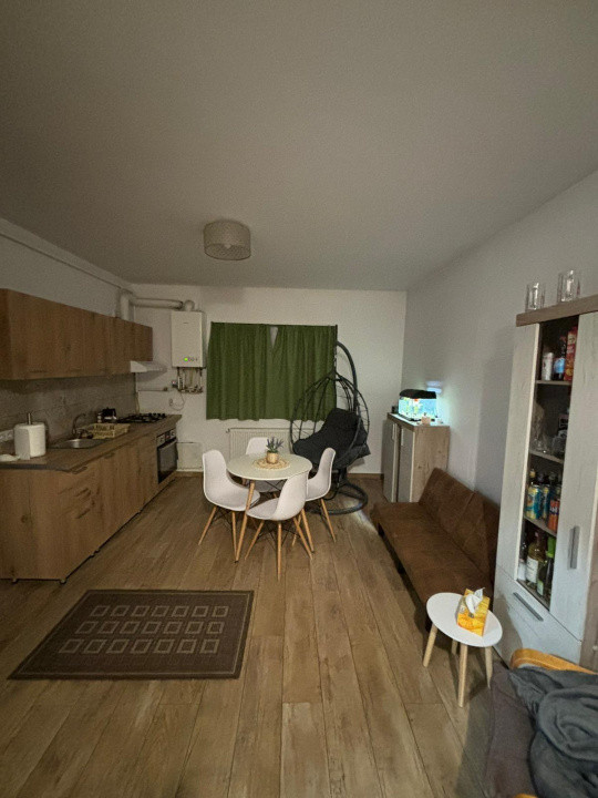 Apartament de 3 camere,54 mp, 30 mp terasa, parcare, zona Vivo