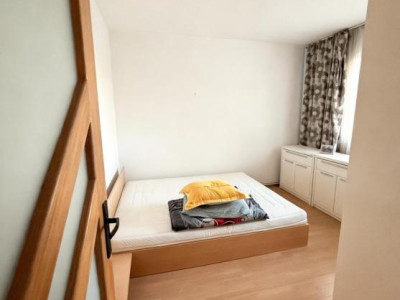 Apartament la etaj intermediar, cu 2 camere, zona Casa Radio