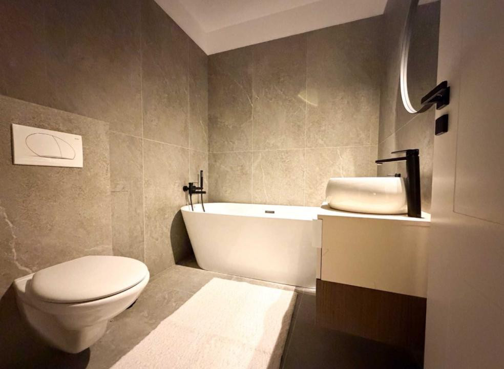 Apartament ultrafinisat de 68mp, zona IRA