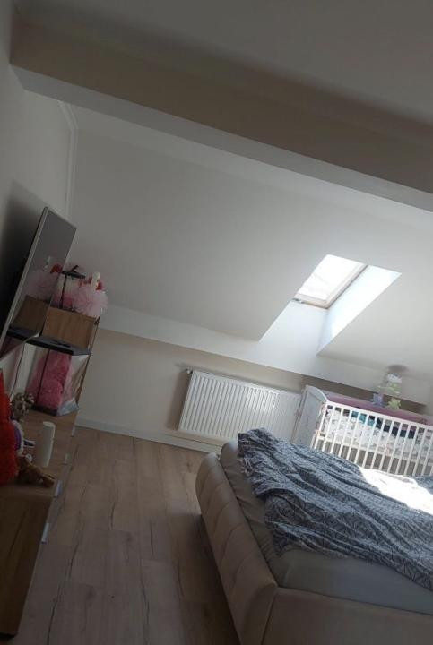 Apartament de 4 camere,  100 mp, parcare, zona Stadionului