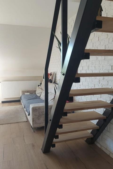 Apartament de 4 camere,  100 mp, parcare, zona Stadionului