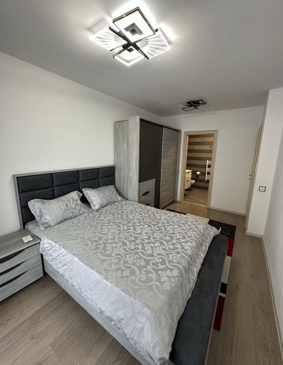 Apartament cu 3 camere si parcare pe strada Soporului