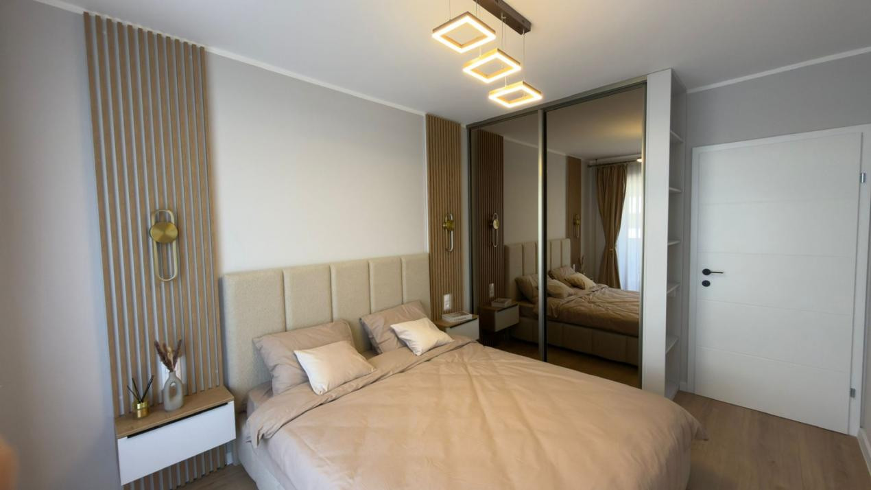 Apartament 3 Camere, 55mp, Lux, Eroilor Blocurile Albe
