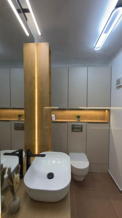 Apartament 3 Camere, 55mp, Lux, Eroilor Blocurile Albe