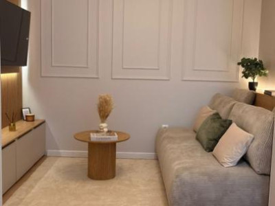 Apartament 3 Camere, 55mp, Lux, Eroilor Blocurile Albe