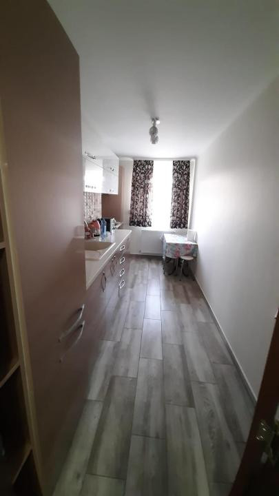 Apartament cu 2 camere si parcare, zona Metro/BMW