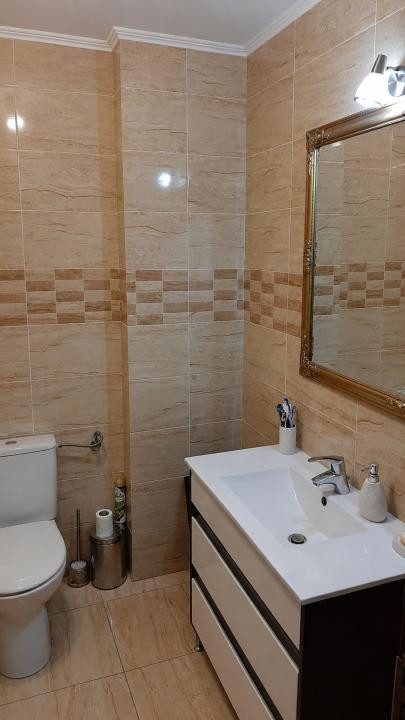 Apartament cu 2 camere si parcare, zona Metro/BMW