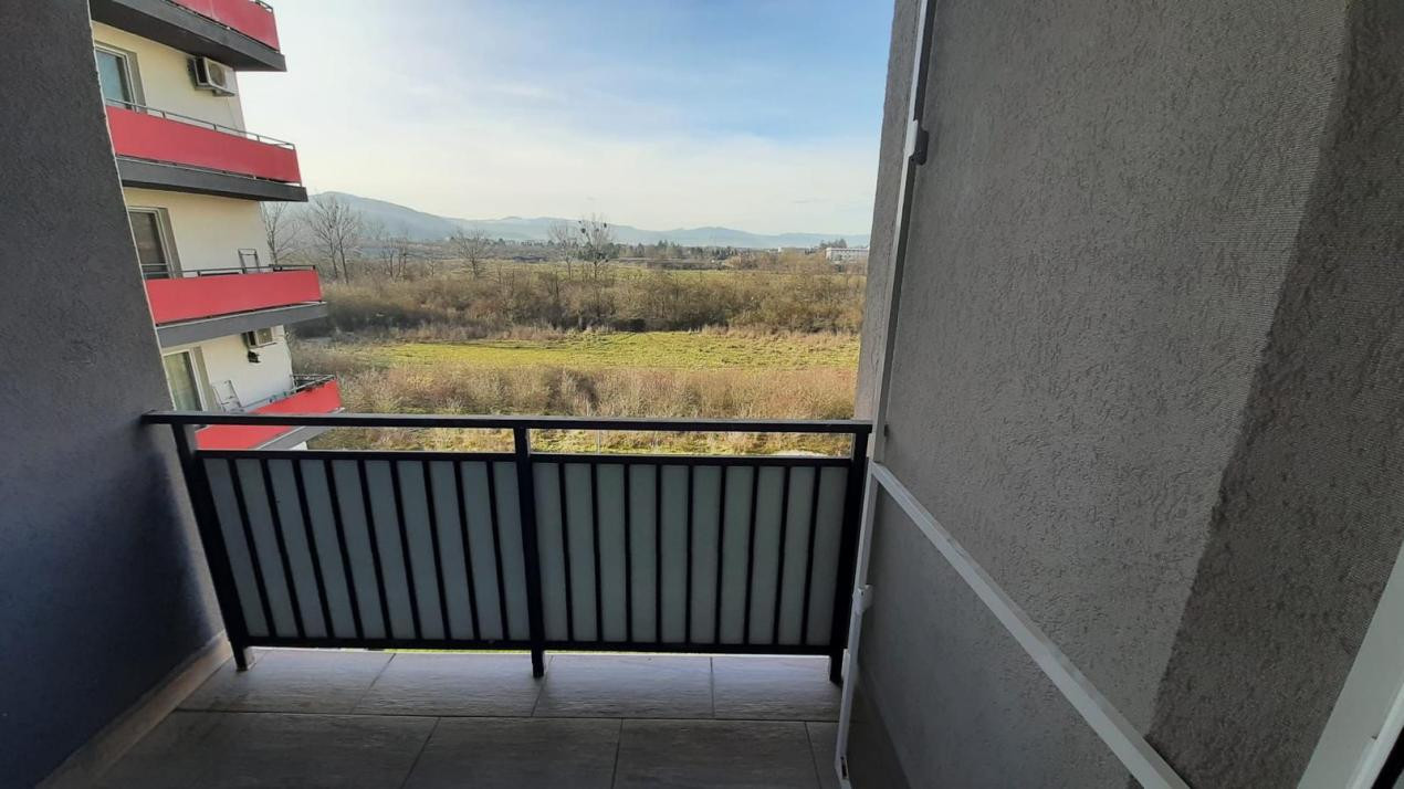 Apartament cu 2 camere si parcare, zona Metro/BMW