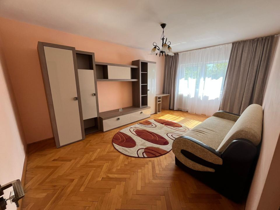 Apartament cu 2 camere decomandate, zona Pasteur/UMF