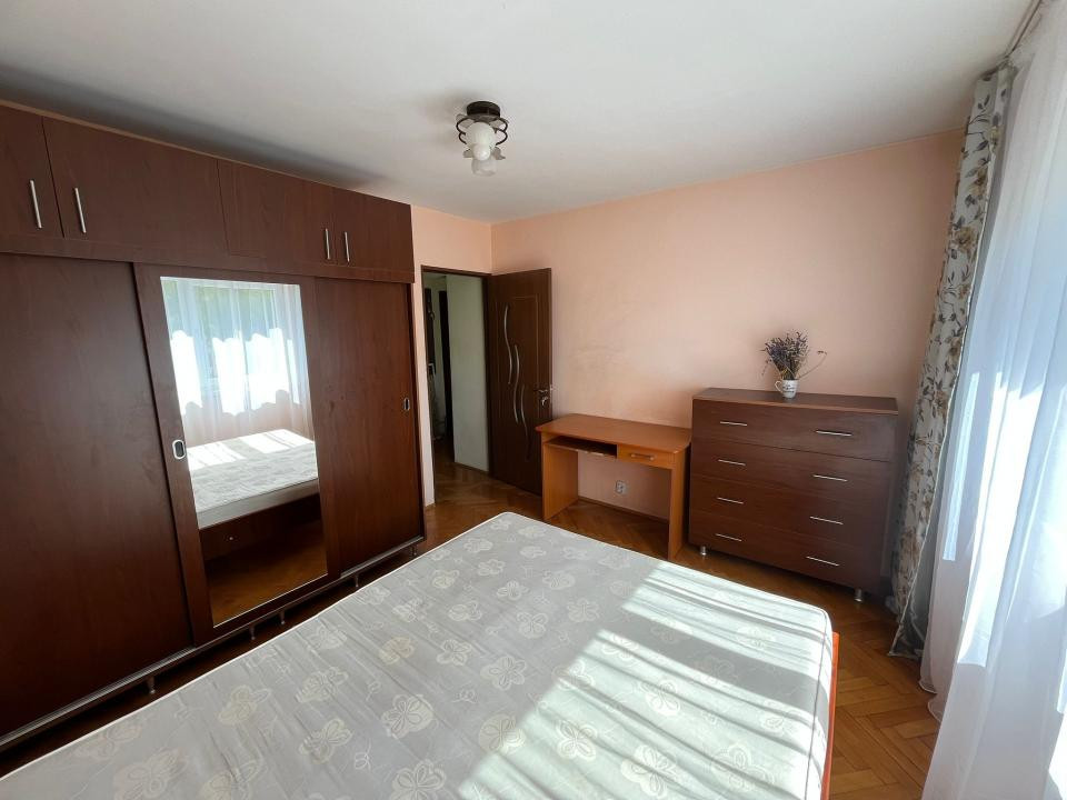 Apartament cu 2 camere decomandate, zona Pasteur/UMF