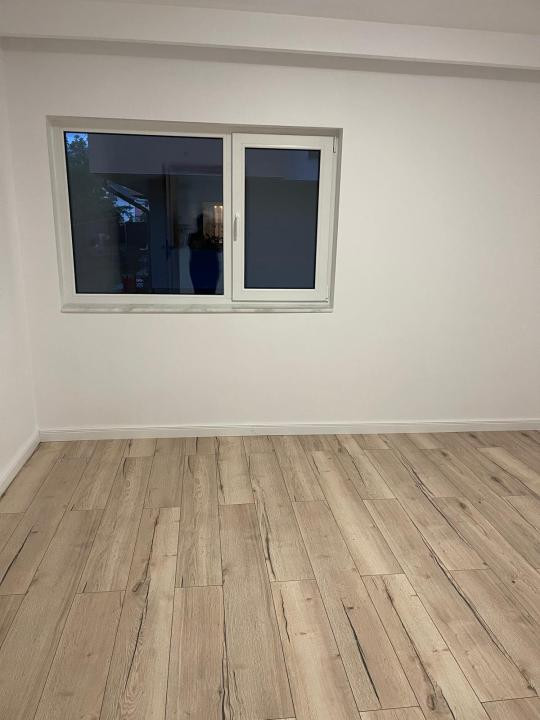 Apartament de 2 camere, 57 mp, 150 mp gradina, parcare, zona Tineretului
