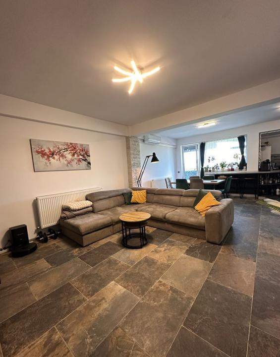 Apartament de 2 camere, 56 mp, 25 mp terasa, parcare subterana, zona Vivo