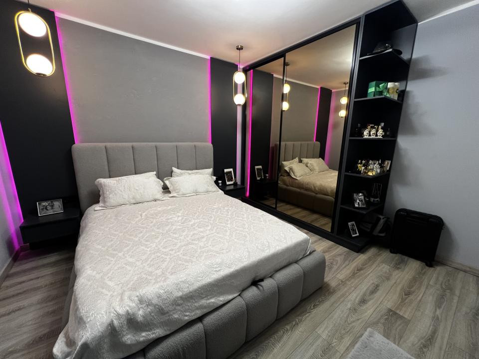 Apartament ultrafinisat de 3 camere, 70 mp, 14 mp terasa, zona Teilor