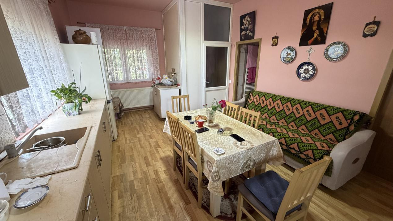 Casa Individuala 2 Camere, 70mp, Teren 800mp, Nadaselu