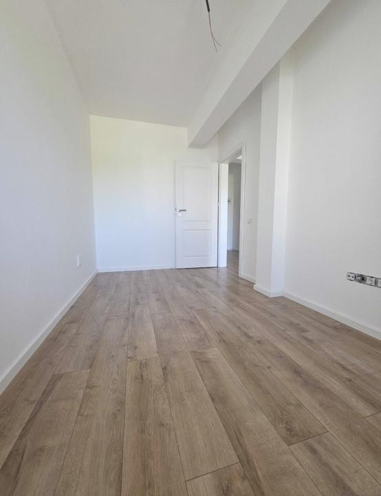 Apartament de 2 camere, 38 mp, balcon 8 mp, zona Urusagului