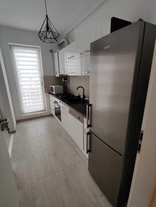 Apartament cu 2 camere decomandate, in Andrei Muresanu