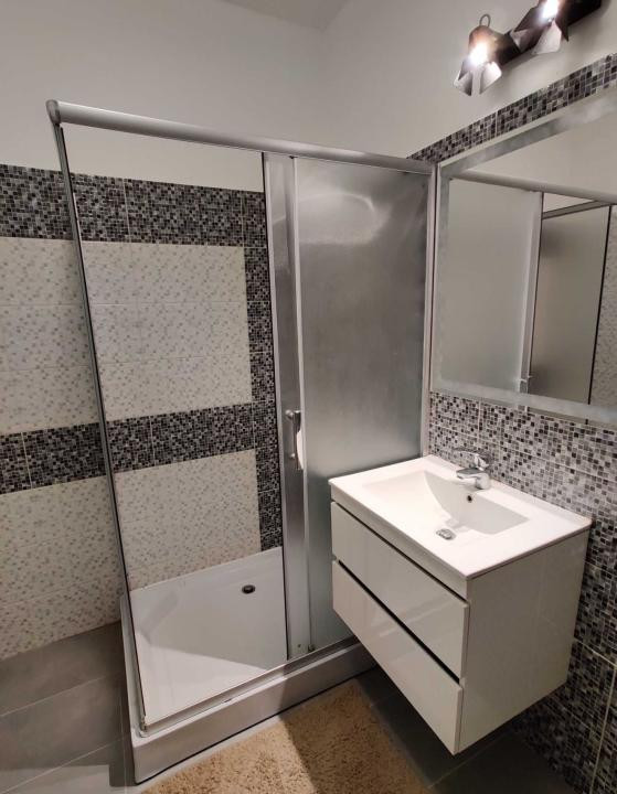 Apartament cu 2 camere decomandate, in Andrei Muresanu