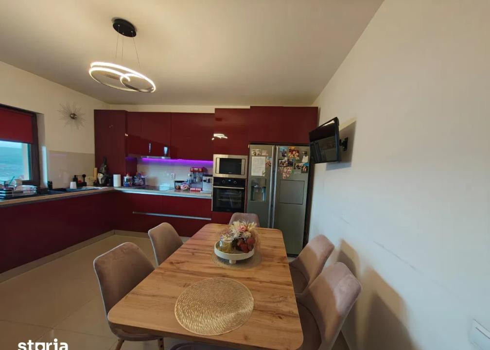 Duplex de 4 Camere, 157mp, teren 365mp, Zona Narciselor