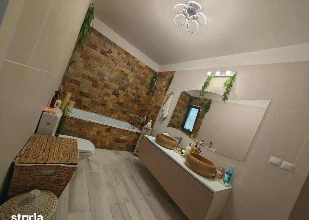 Duplex de 4 Camere, 157mp, teren 365mp, Zona Narciselor