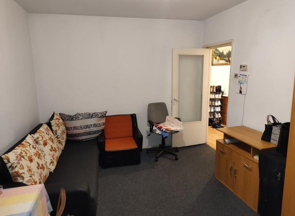 Apartament cu 2 camere decomandate | zona Primaverii | Podul Calvaria |