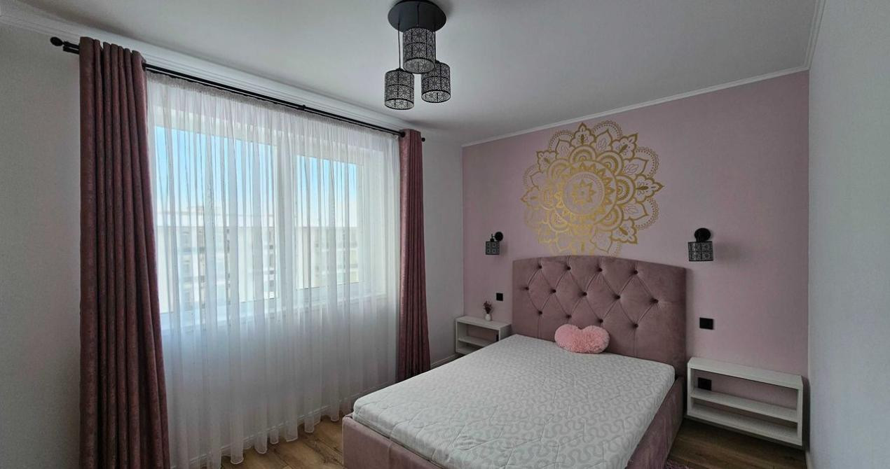 Apartament de 3 camere, 51 mp, parcare, boxa, zona Cetatii