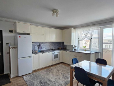 Apartament de 3 camere, 51 mp, parcare, boxa, zona Cetatii