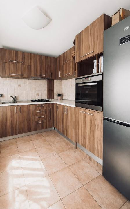 Apartament de 3 camere, 63 mp, parcare, garaj, str Teilor