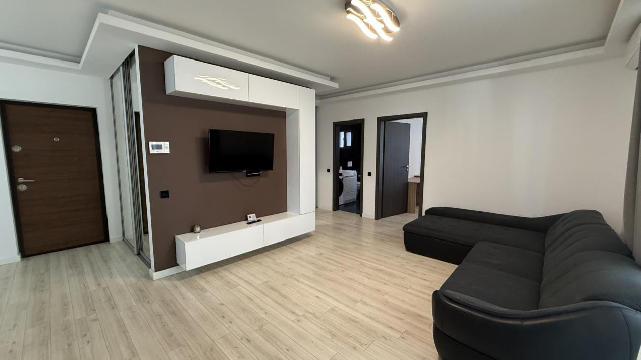 Apartament cu 3 camere si parcare in zona METRO/AMETHYST