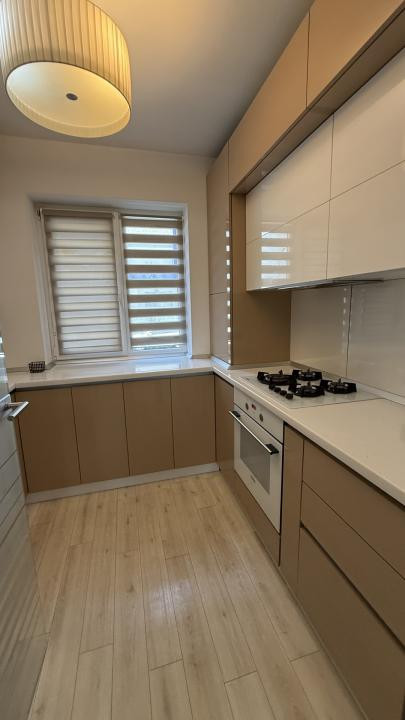 Apartament cu 3 camere si parcare in zona METRO/AMETHYST