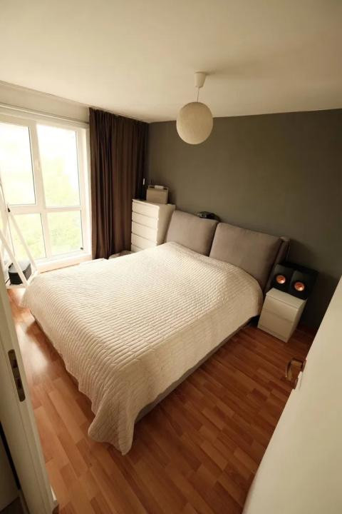Apartament de 2 camere, modern, parcare subterana, str Eroilor