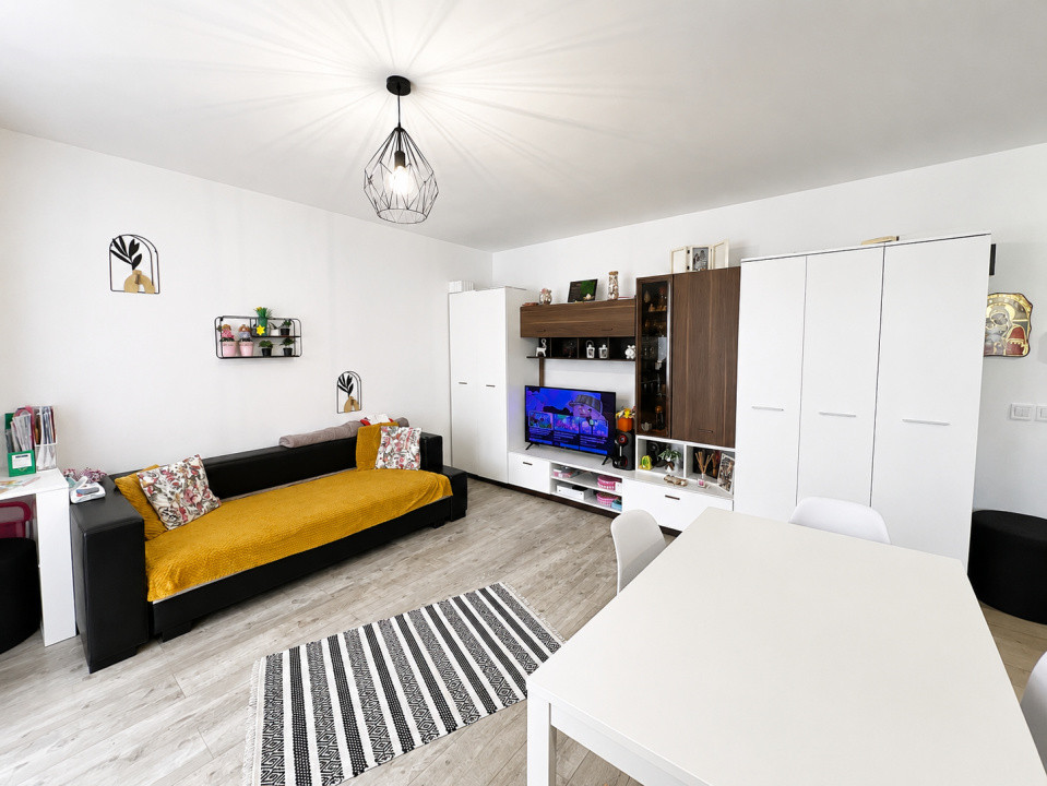 Apartament de 2 camere, 49 mp, parcare, zona Subcetate