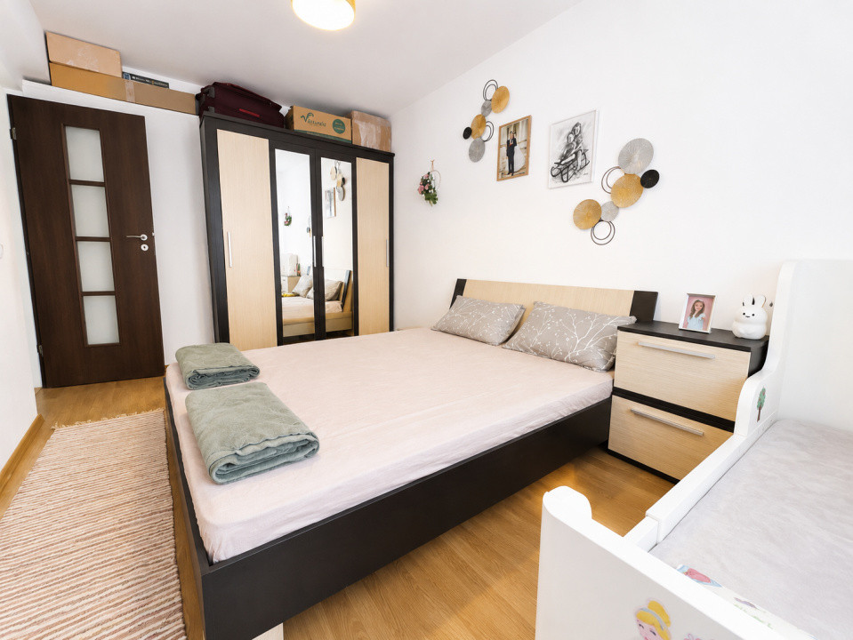Apartament de 2 camere, 49 mp, parcare, zona Subcetate