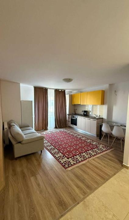 Apartament de 2 camere, 43 mp, parcare, str Sesul de sus