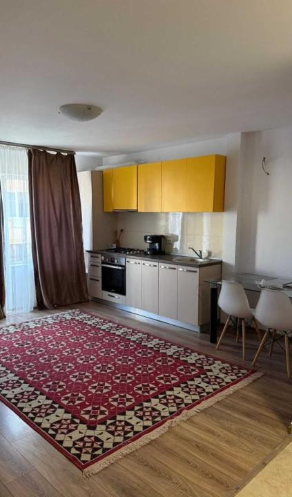 Apartament de 2 camere, 43 mp, parcare, str Sesul de sus