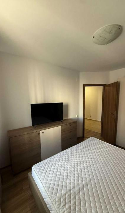 Apartament de 2 camere, 43 mp, parcare, str Sesul de sus