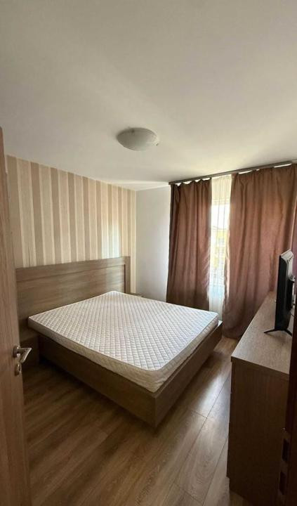 Apartament de 2 camere, 43 mp, parcare, str Sesul de sus