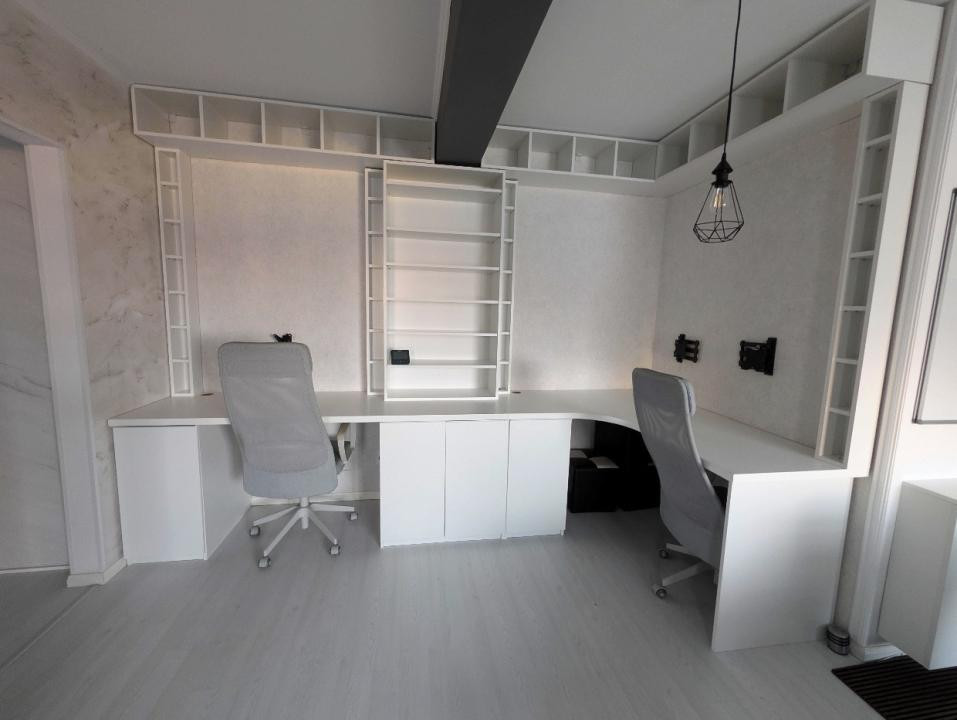 Apartament de 2 camere, 50 mp, 30 mp terasa, garaj, zona Teilor