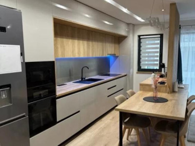 Apartament de 3 camere, 65 mp, 2 bai, garaj, zona Somesului 
