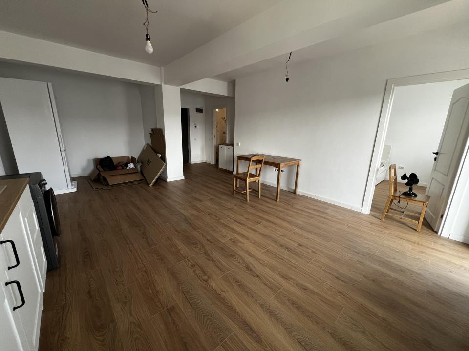 Apartament de 2 camere, 52 mp, parcare subterana, zona Sesul de sus