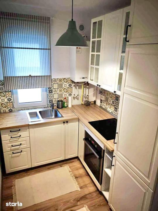 Apartament de 2 camere, gradina de 50 mp, parcare, zona Terra