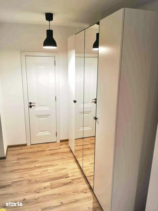 Apartament de 2 camere, gradina de 50 mp, parcare, zona Terra