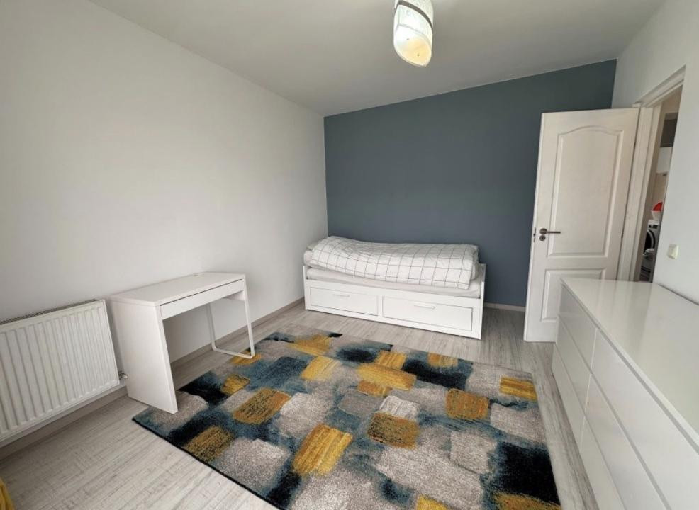 Apartament de 2 camere decomandate, 51 mp, parcare, zona Porii