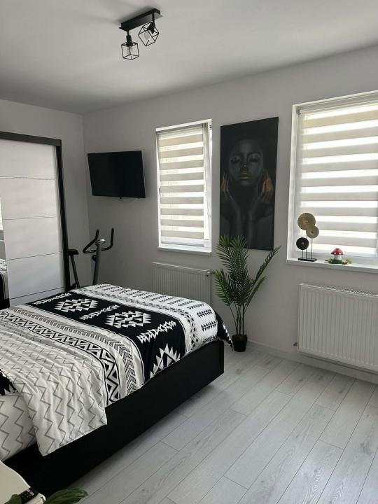 Apartament de 3 camere, 60 mp, 20 mp terasa, parcare subterana, zona Eroilor
