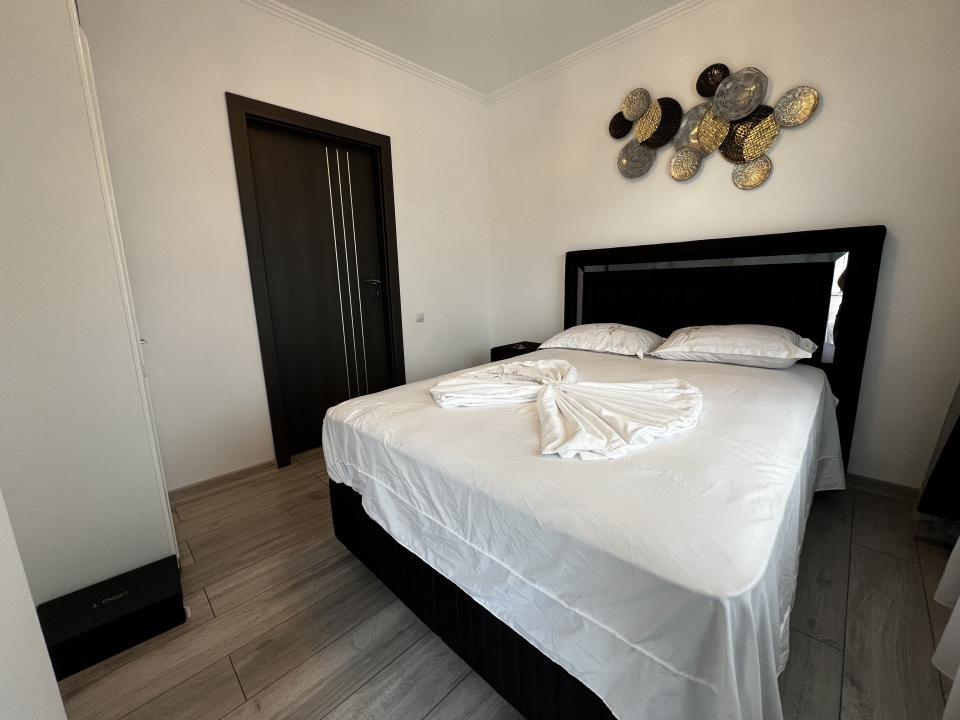 Apartament de 3 camere, 57 mp, parcare, zona Sesul de Sus
