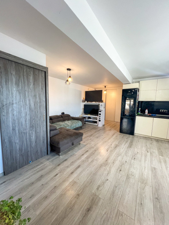 Apartament de 3 camere, 66mp, parcare, boxa, str Sub Cetate