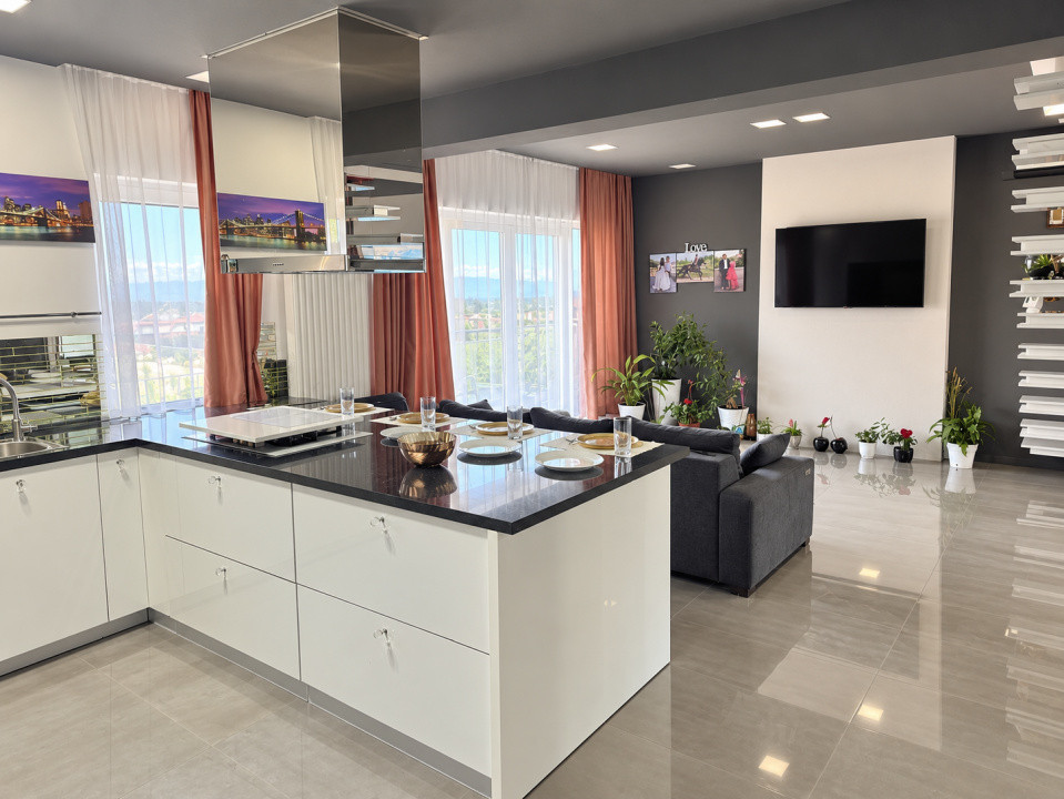 Penthouse de 4 camere, 84 mp, 44 mp terasa, parcare, zona Subcetate