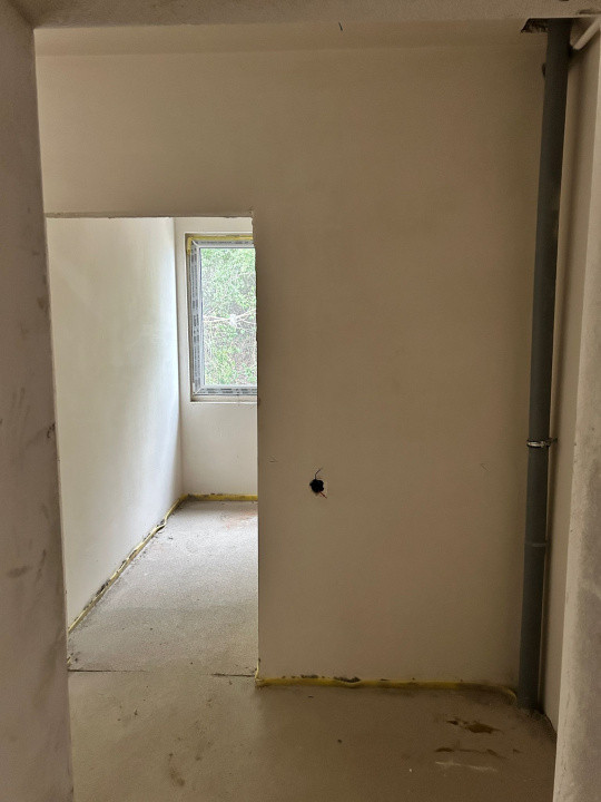 Apartament de 3 camere, 2 bai, 67mp zona Teilor