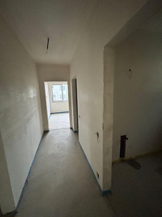 Apartament de 3 camere, 2 bai, 67mp zona Teilor