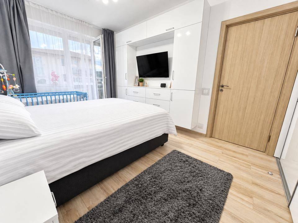 Apartament de 2 camere, 40 mp, parcare, zona Urusagului